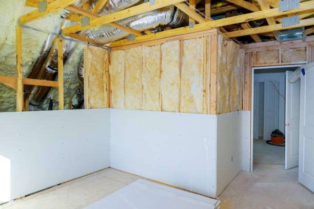 Best Spray Foam Insulation  in Lakemore, OH